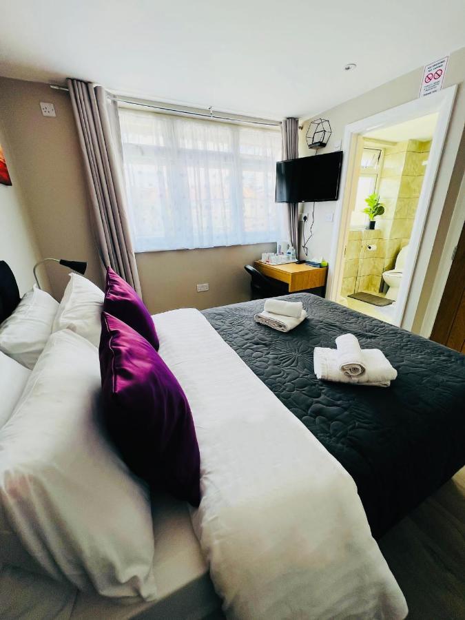 Indigo Suites Enfield Eksteriør billede