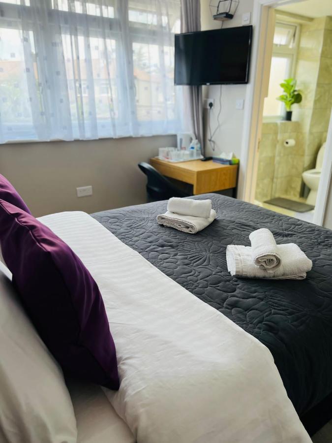 Indigo Suites Enfield Eksteriør billede