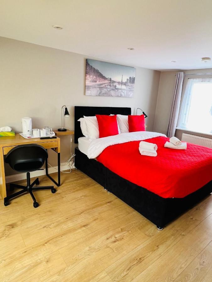 Indigo Suites Enfield Eksteriør billede